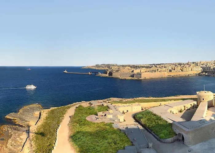 Contemporary Retreat In Prime Area * Sliema