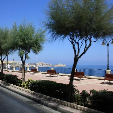 Contemporary Retreat In Prime Area Апартаменты Слима