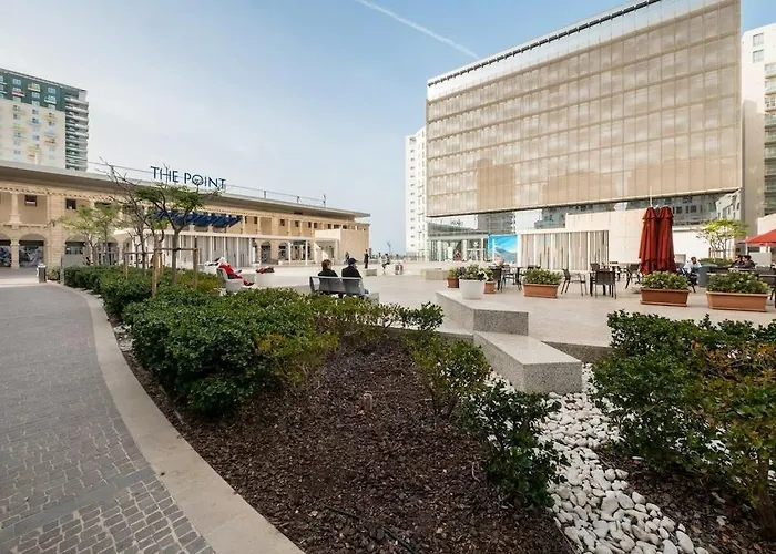 Contemporary Retreat In Prime Area Sliema