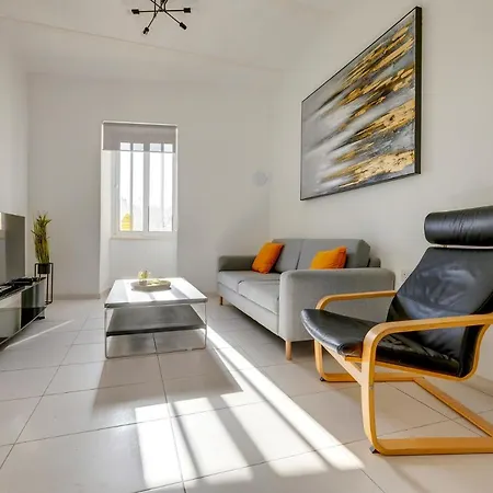 Contemporary Retreat In Prime Area Daire Sliema