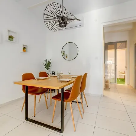 Contemporary Retreat In Prime Area Daire Sliema